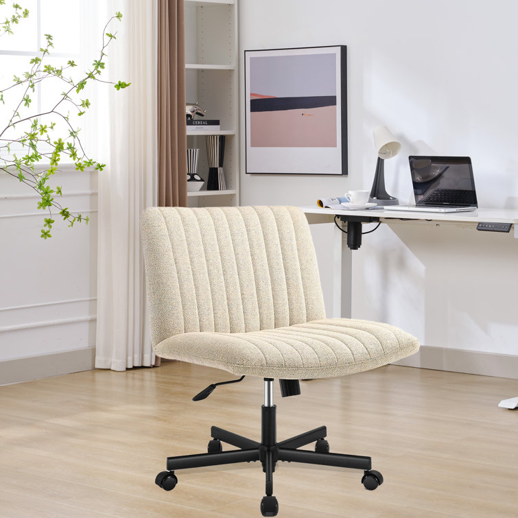 Extra large best sale swivel chair